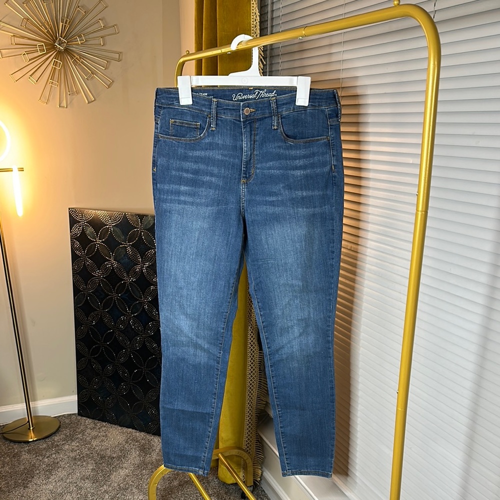 Universal Thread Blue Skinny Jeans Classic Style